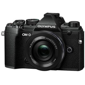 OLYMPUS E-M5 III czarny + 14-42mm EZ + filtr UV