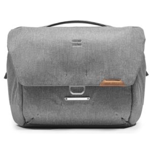 PEAK DESIGN EVERYDAY MESSENGER v2 13L Popielata Torba FOTO